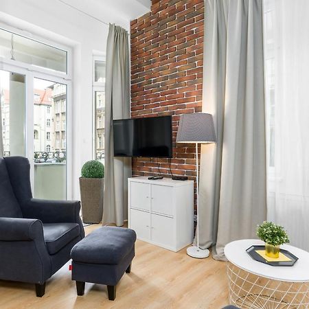 Apartment Poznan Mtp Chelmonskiego By Noclegi Renters Extérieur photo