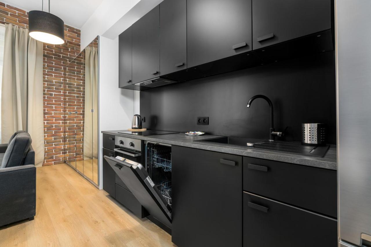 Apartment Poznan Mtp Chelmonskiego By Noclegi Renters Extérieur photo