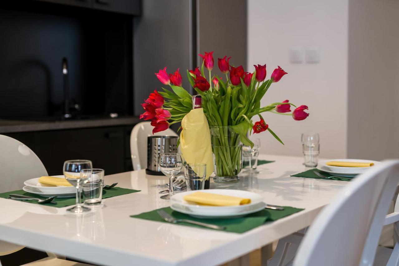 Apartment Poznan Mtp Chelmonskiego By Noclegi Renters Extérieur photo